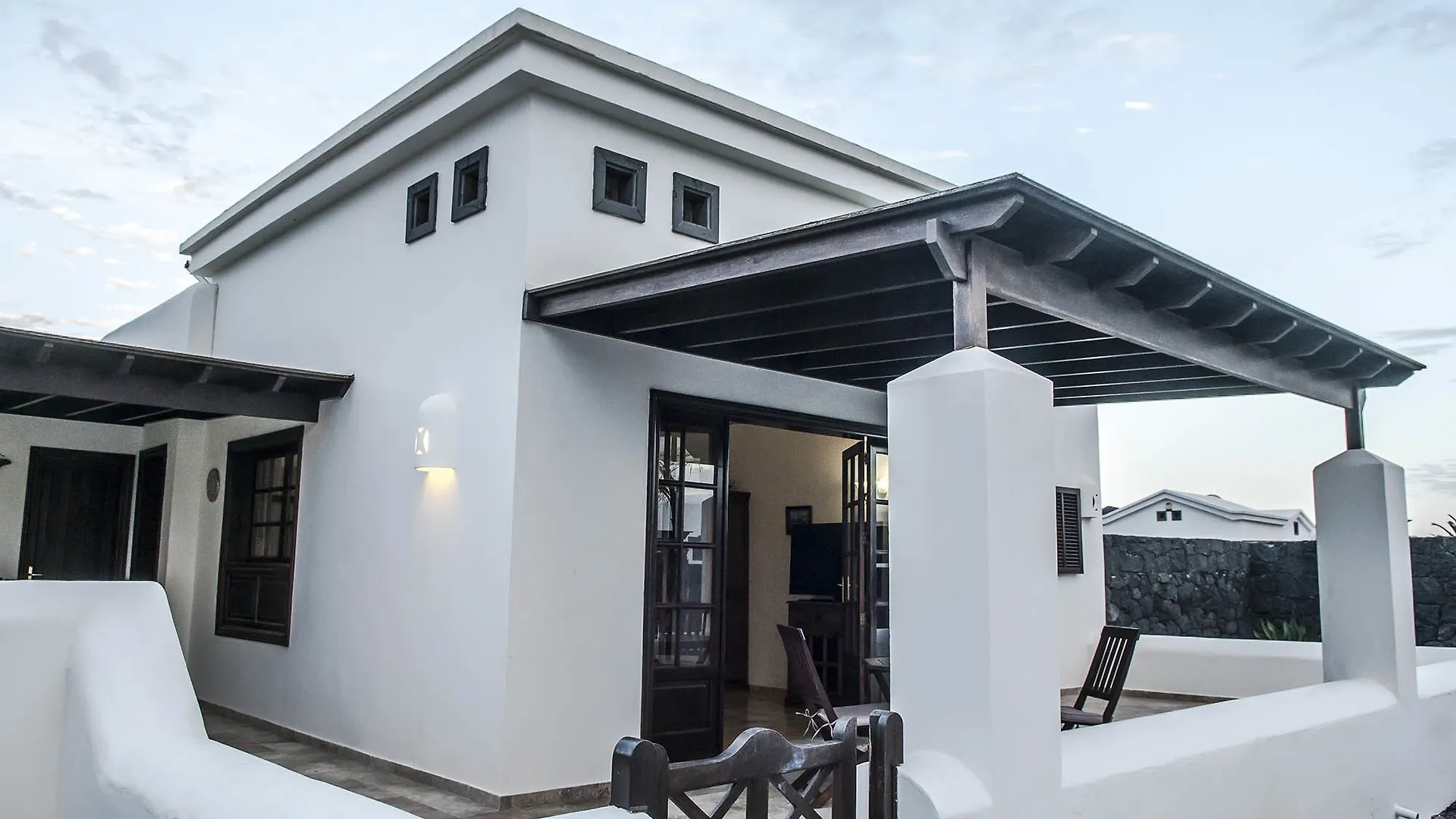 Villa Victoria Playa Blanca